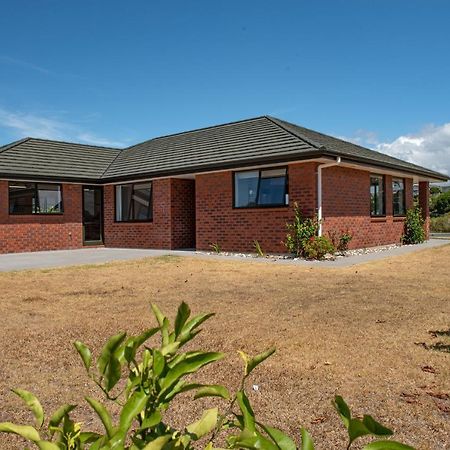 The Waterfront Ruakaka - Ruakaka Holiday Home Eksteriør billede